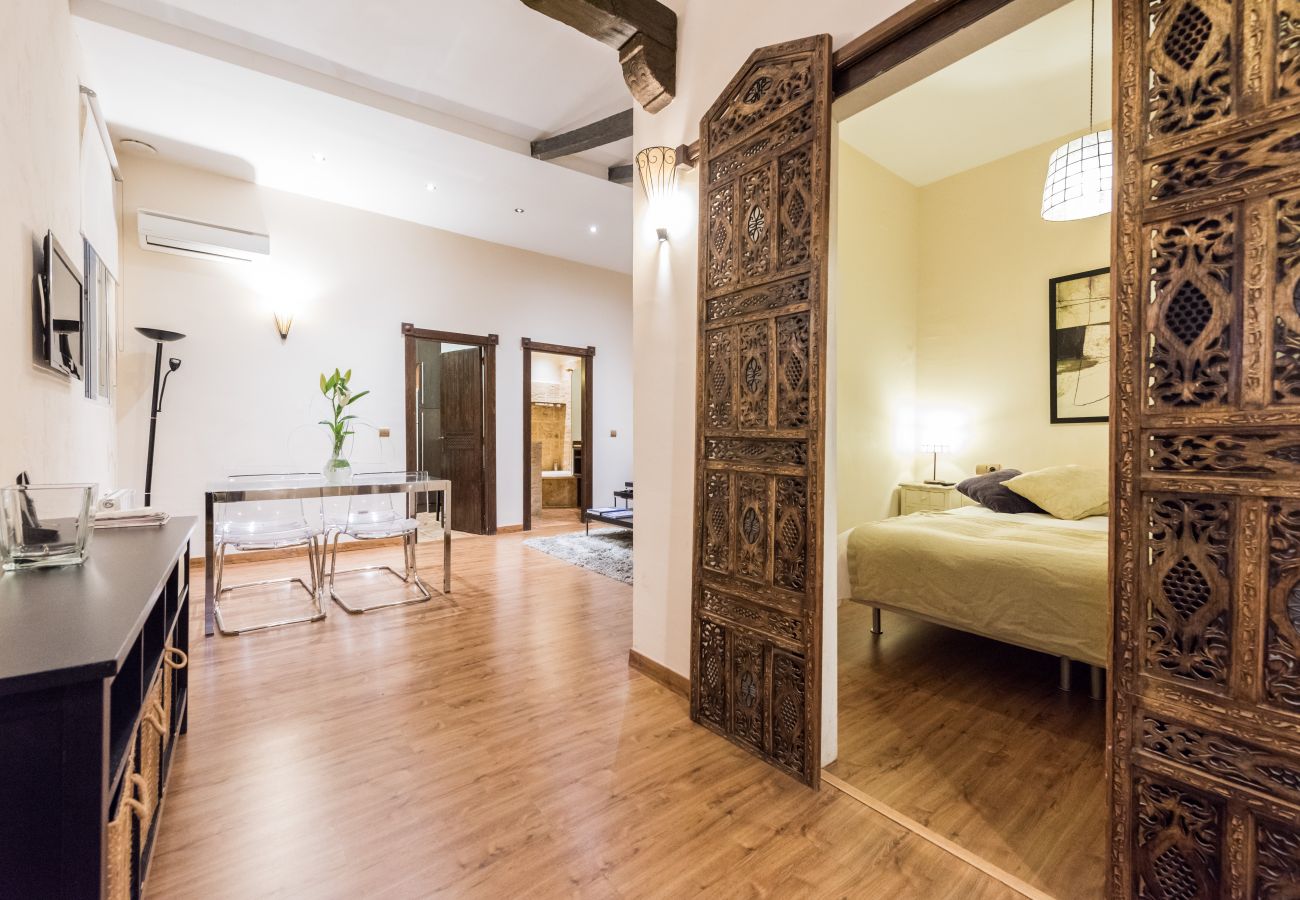 Apartment in Madrid - Downtown Jacuzzi