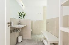Apartment in Madrid - Malasaña Executive