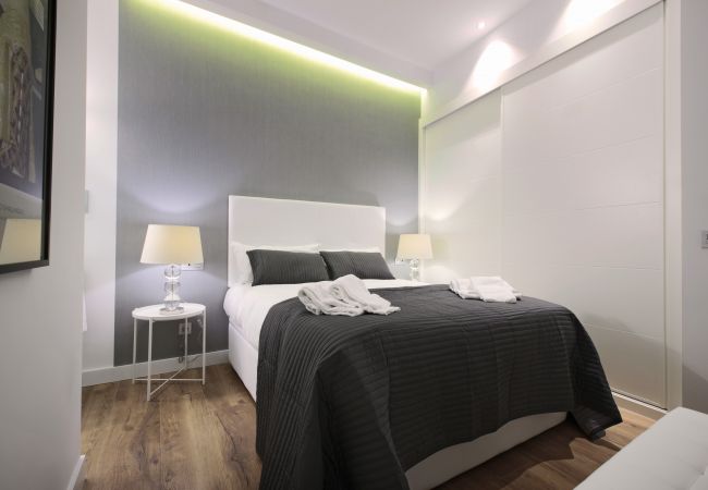 Apartment in Madrid - Latina Palace