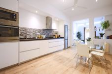 Apartment in Madrid - Reina Sofia Boutique I