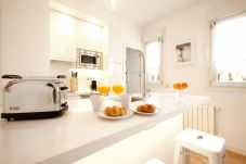 Apartment in Madrid - Malasaña Fantastic
