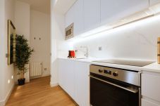 Apartment in Madrid - Tirso Suite