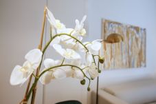 Apartment in Madrid - Tirso Suite