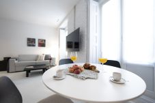 Apartment in Madrid - Reina Sofia Center